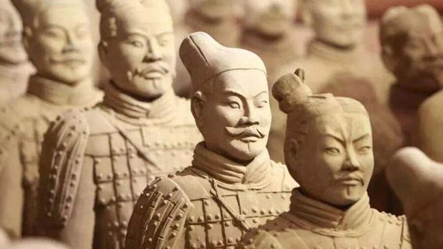Beijing: Xi'an Terracotta Tour by Train-All Tickets Included - The 4.5-hour bullet train to Xi’an