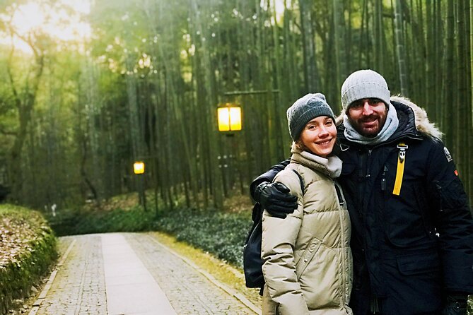 Best of Hangzhou: A Comprehensive Tour of the City's Top Sights - Lingyin Temple and the carvings of Feilai Peak