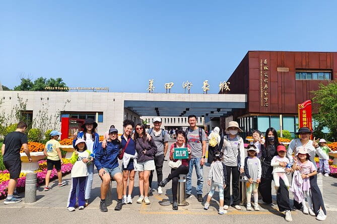 BusDa-Mutianyu Great Wall & Summer Palace Full-Day Group Tour - Meeting the green-vest staff before departure