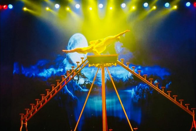 Chaoyang Acrobatics Ticket - Choosing between the 4:00pm and 5:40pm performances