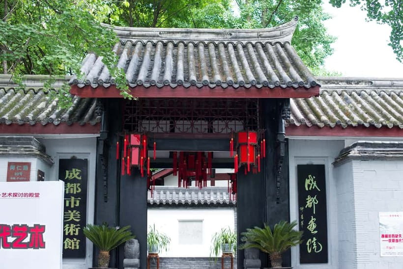Chengdu: City Walking Tour with Food and Culture Stops - Should you book this Chengdu walking tour?