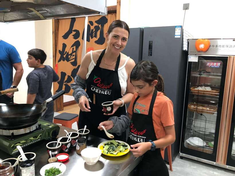 Chengdu: Cooking Class with Fresh Market Half Day Experience - What you actually cook and eat
