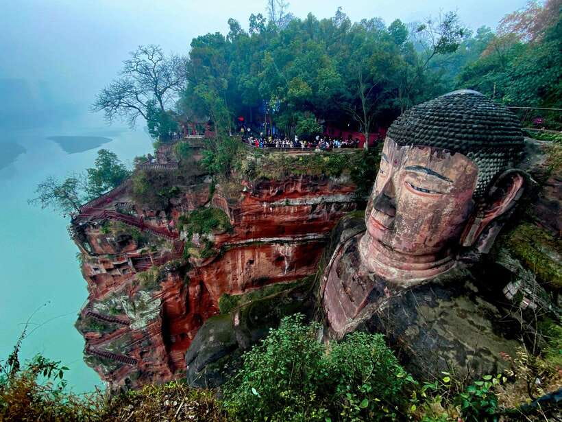 Chengdu: Leshan Buddha Optional Tours w/ Transfer or Guide - What the private Buddha visit feels like