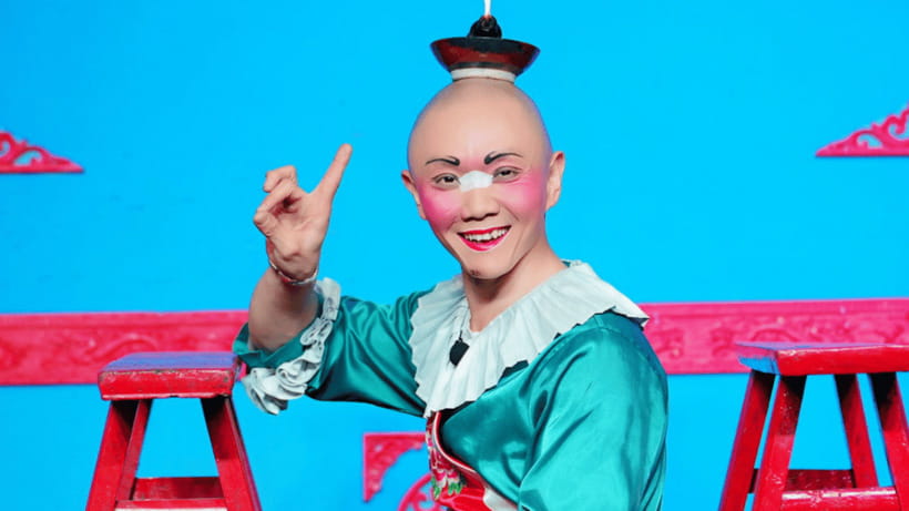Chengdu: Liyuan Theater Sichuan Opera Face-Changing Show - Tea-house atmosphere and extra costs
