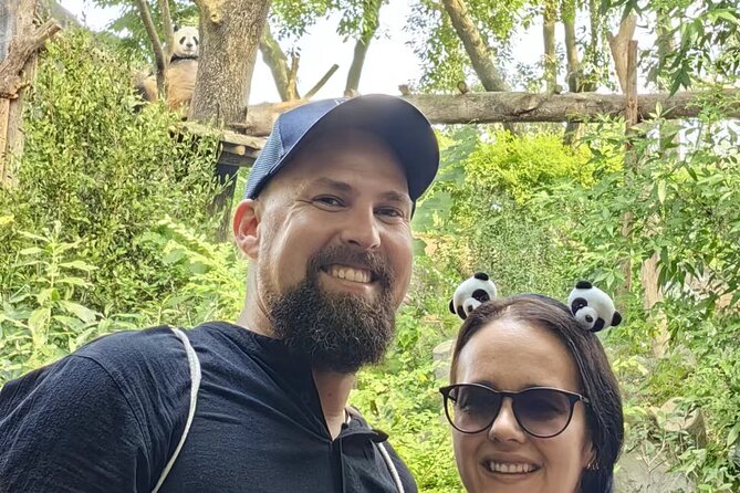 Chengdu Panda Research Base Tickets And Optional Private Tour - Crowds, photographs, and the reality of viewing animals