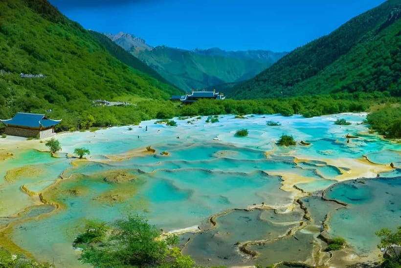 Chengdu: private 2-Day Huanglong Jiuzhaigou tour by train - Day two: three valleys in Jiuzhaigou