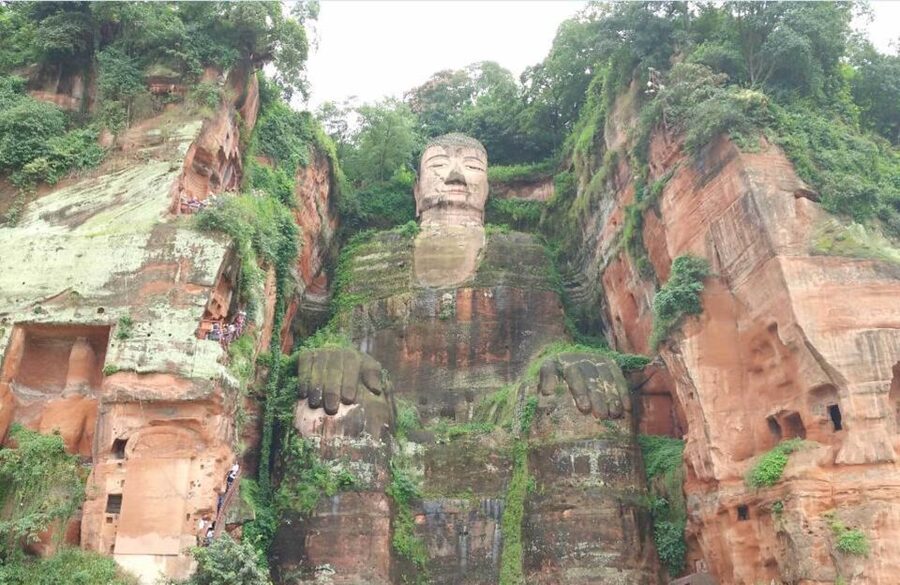 Chengdu Private Tour of Leshan Buddha and Panda Base - Who should book this Chengdu day trip?
