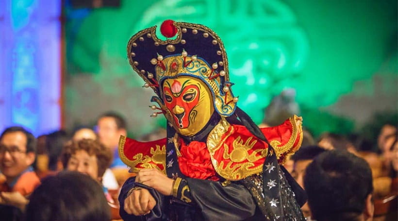 Chengdu: Sichuan Opera Show ShufengYayun & Covered Bowl Tea - What happens during the 80-minute performance