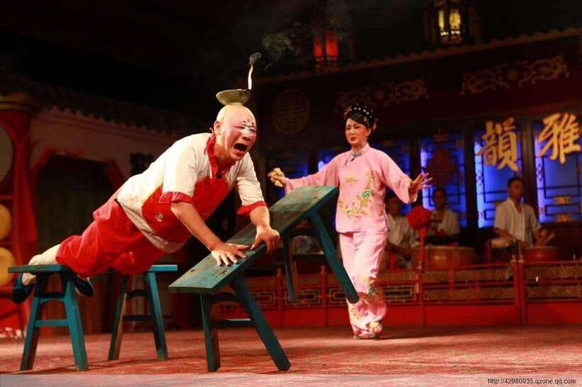 Chengdu: Sichuan Opera Show ShufengYayun & Covered Bowl Tea - Covered-bowl tea is part of the experience