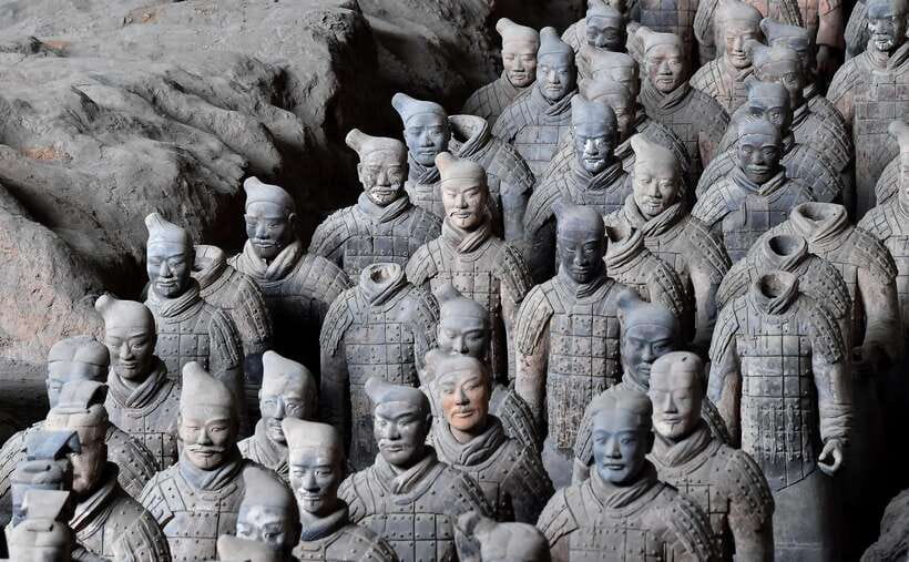 Chengdu: Xi'an Terracotta Warriors Day Trip by Bullet Train - Meeting your guide in Xi’an