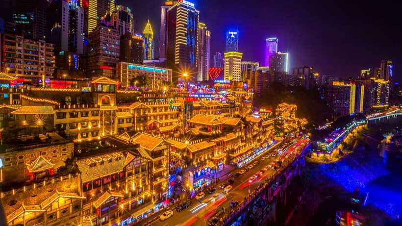 Chongqing: 1-day Essential Guided City Tour without Car - Jiefangbei, the Yangtze cableway, and Longmenhao