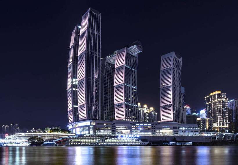 Chongqing: 1-day Essential Guided City Tour without Car - The guide’s role goes beyond sightseeing