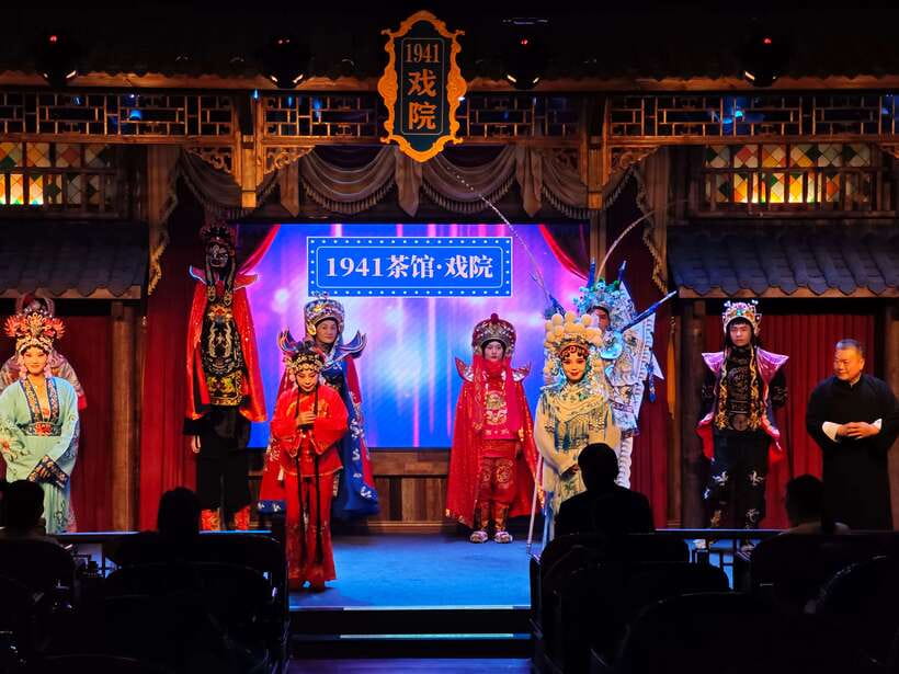Chongqing 1941 theatre: Tea Art Performance with Folk Art - A quick taste of Chongqing folk entertainment