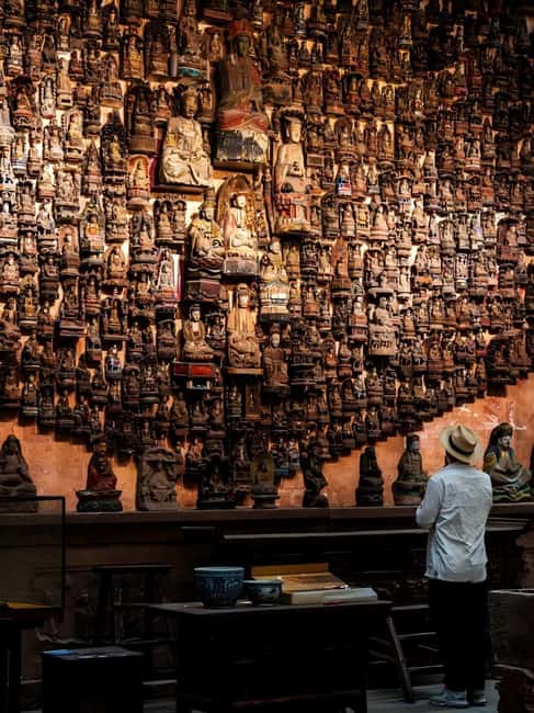 Chongqing deep explore & private car service including meals - Starting with Chongqing culture in a private museum