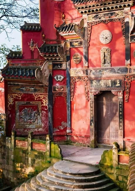 Chongqing: Historical Blocks, Temple, and Mountain Tour - The short subway ride changes the setting