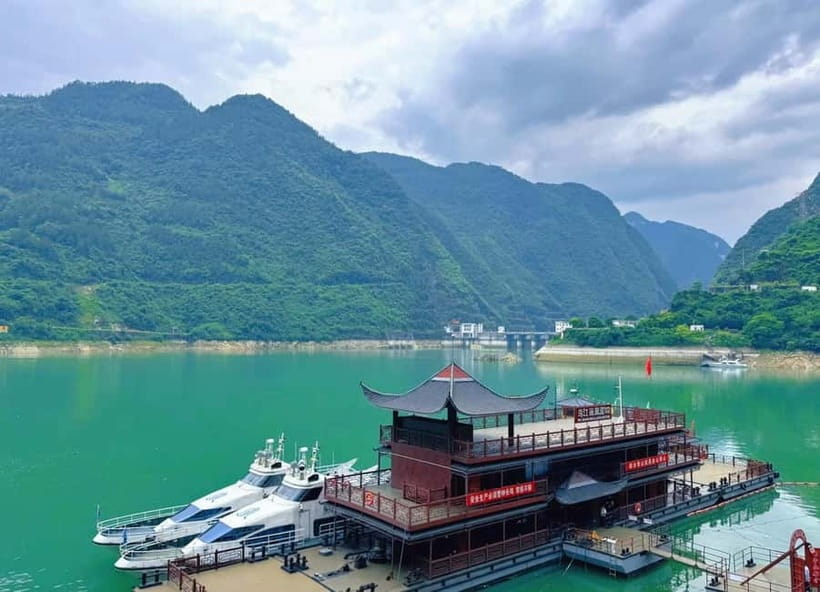 Chongqing One-Day Trip: Wulong's 3 Essentials - Lunch Is Simple, With Room to Upgrade
