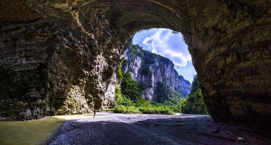 Chongqing: Private Day Tour to Wulong Karst Geological Park - The three-hour ride from Chongqing