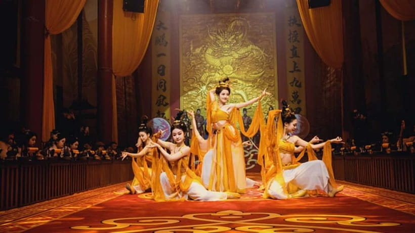 Chongqing: Qingyu Banquet Experience with Show and Dinner - How the 1.5-hour evening unfolds