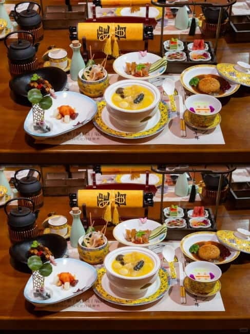 Chongqing: Qingyu Banquet Experience with Show and Dinner - Ancient clothing, hair, and makeup