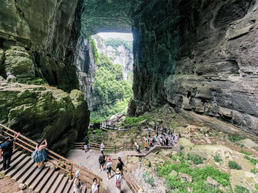 Chongqing: Wulong 2 Spots All-inclusive Luxury Private Trip - Lunch in Xiannvshanzhen
