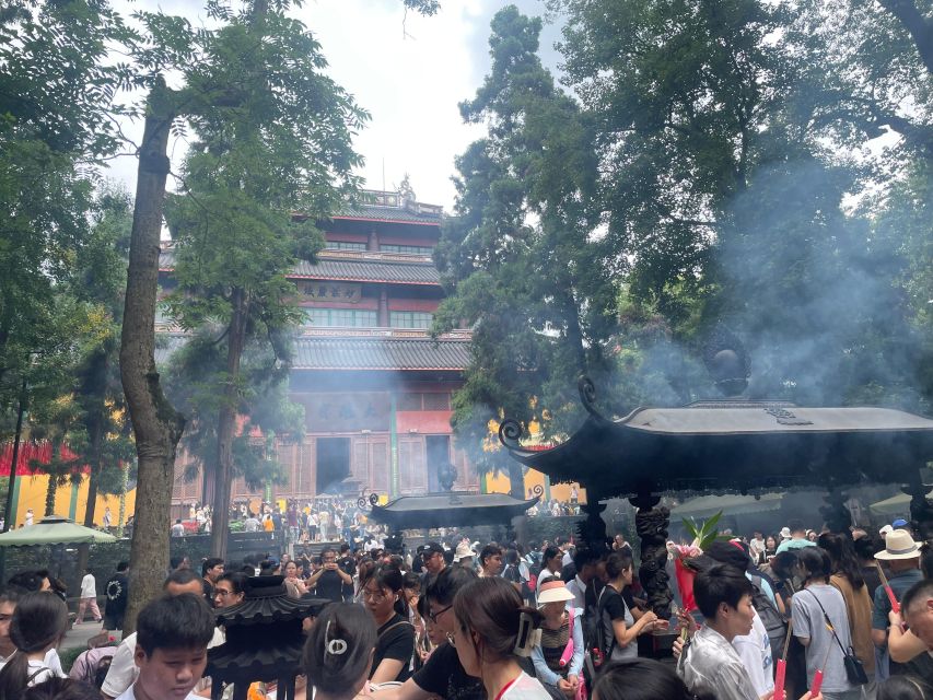 Customized Hangzhou Guided Tour Based on Your Interests - Guo’s Garden and Leifeng Pagoda