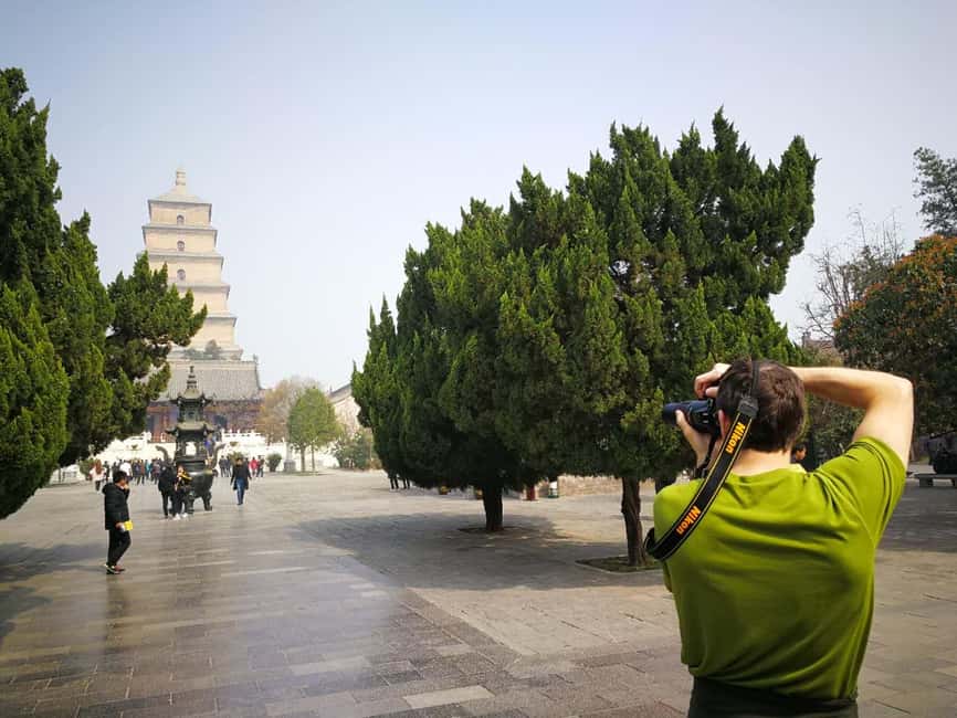Customized Private Day Tour of Terracotta Army and Xi'an - What the guide adds to a short day