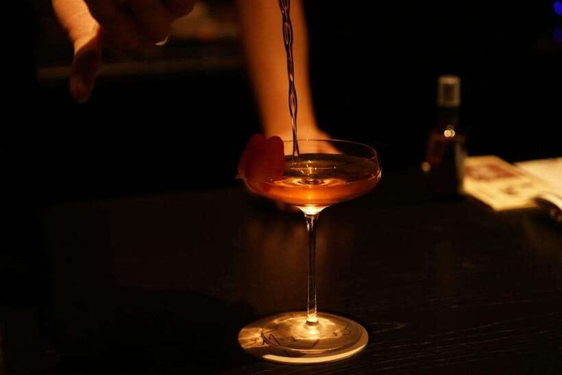 Evening Food & Drink Tour in Former French Concession - Walking through the Former French Concession