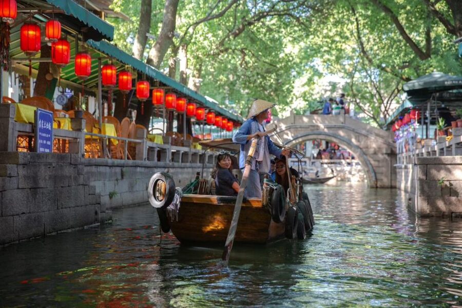 From Shanghai: Private Zhujiajiao Tour with Boat Ride - What the $171 price buys you