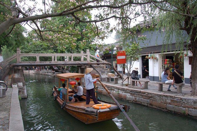 From Shanghai: Zhujiajiao Water Town Private Tour with Boat Ride - Guides can shape the whole experience