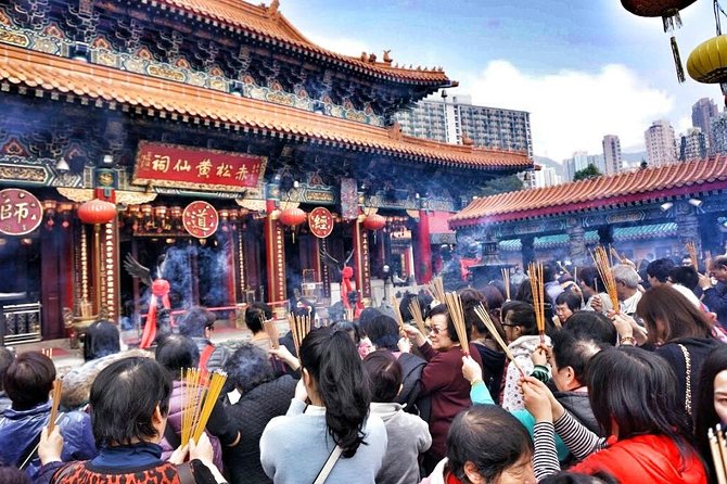 Full-Day Private Customized Walking Tour of Hong Kong - Sheung Wan, dried seafood, and old Hong Kong
