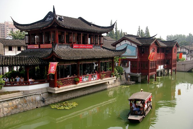 Full-Day Private Guided Tour of Shanghai - People’s Park and the city’s unusual marriage market