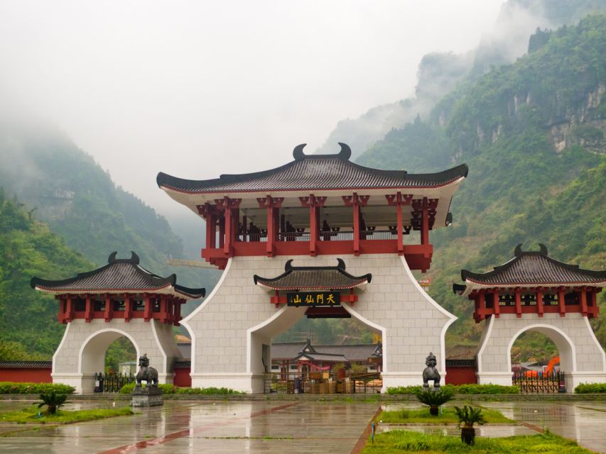 Full-Day Private Tour of Tianmen Mountain - Is $195 per person a fair price?