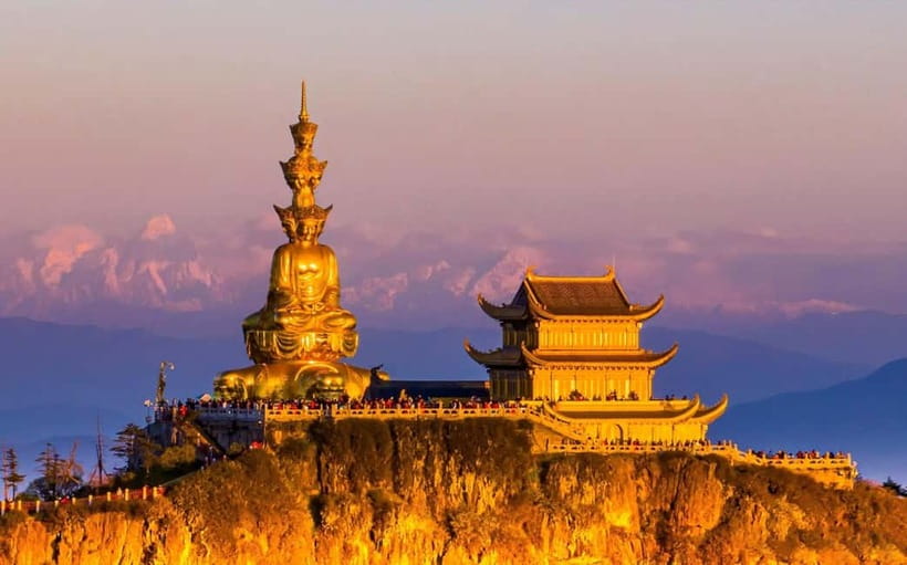 Golden Buddha & Cloud Sea: Emei Mountain Private Tour - Why Mount Emei’s Golden Summit is worth the long day