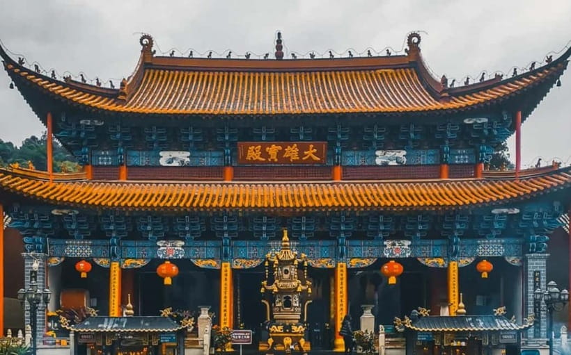 Golden Buddha & Cloud Sea: Emei Mountain Private Tour - The 6:00 AM drive from Chengdu