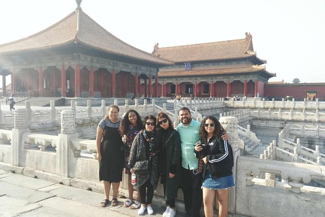 Great Wall & Forbidden City Layover Small Group Tour (8AM-4PM) - The midday transfer and meal gap