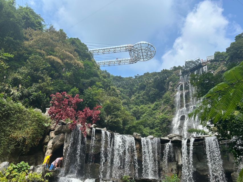 Guangzhou to Gulong Canyon and Cave Fairland PRI Day Tour - Walking the Nine-waterfall route