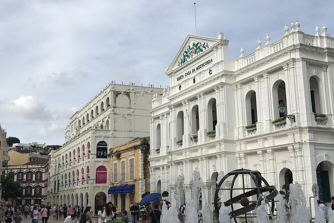 Guided Macau Sightseeing Tour from Macau Hotels - Lunch at Metropark Hotel