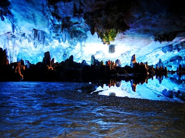 Guilin: Private Full-Day City Tour with Fubo Hill - Fubo Hill, 350 steps, and the 1,000 Buddha Cave