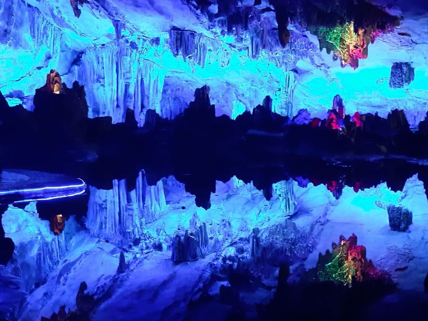 Guilin: Private Full-Day City Tour with Fubo Hill - Private guides and the human side of the tour