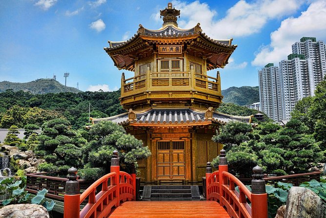 Half-Day Private Custom Tour of Hong Kong - Sheung Wan, Cat Street, and old Central