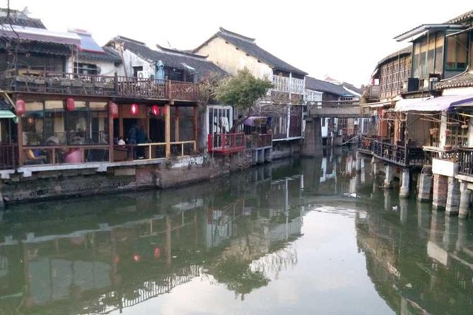 Half-Day Private Zhujiajiao Water Town Tour with Boat Ride from Shanghai - The drive from Shanghai and the private pickup