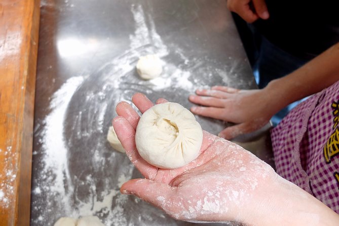 Half-Day steamed Buns Cooking Class with a Local Market Visit - Stop 1: Exploring Chilli Cool China’s local spice market