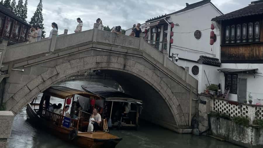 Half-Day Zhujiajiao Water Town Wonders Private Tour - What the guide adds to the five-hour visit