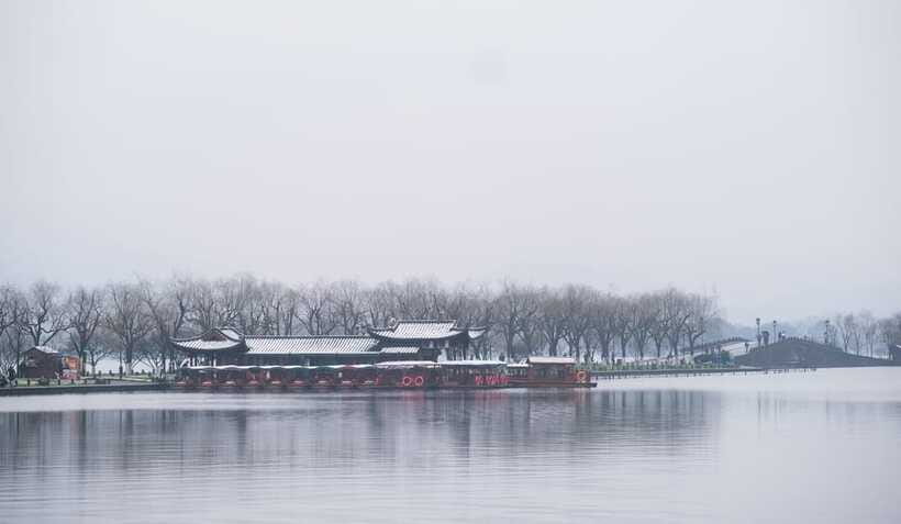 Hangzhou:Luxury West Lake Cruise+Santan Yinyue Island Ticket - The biggest practical problems