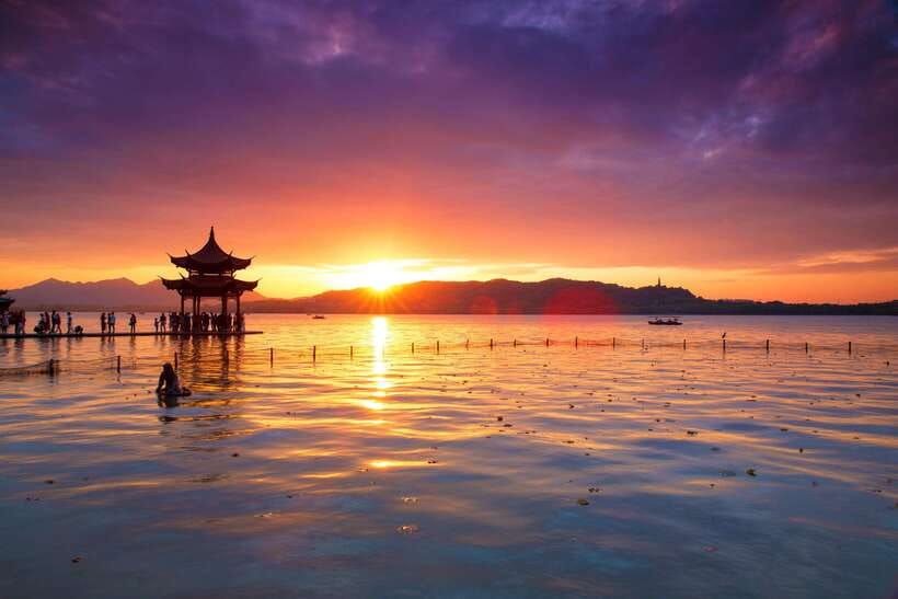 Hangzhou:Luxury West Lake Cruise+Santan Yinyue Island Ticket - Timing, cancellation, and booking details