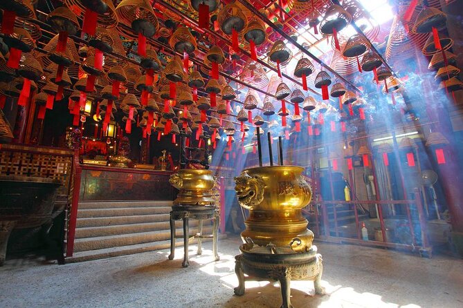 Highlights & Hidden Gems With Locals: Best of Hong Kong Private Tour - A fast introduction to Hong Kong’s old and new sides