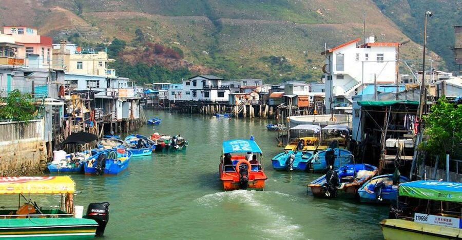 Hong Kong: Ngong Ping 360 Cable Car, Tai O & Big Buddha Tour - The cable car ride from Tung Chung
