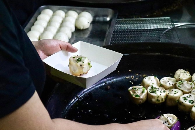Hong Kong's Tin Hau Hidden Eats Food Tour with 7+ Local Tastings - How much walking and how much food?