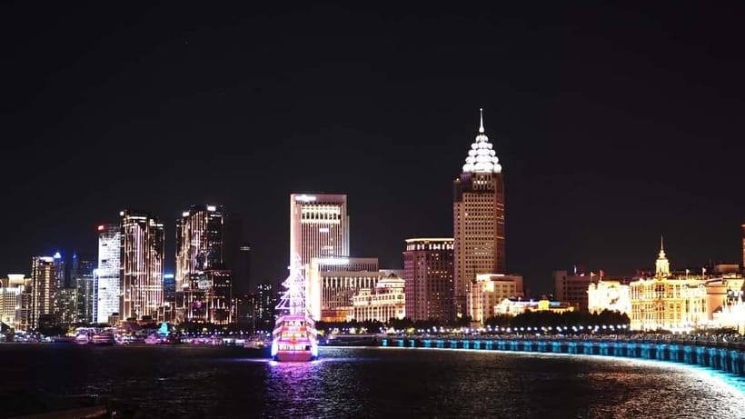 Huangpu Night Cruise: Cozy Vibe & Modern Shanghai Glow - Ticket collection and the QR-code warning