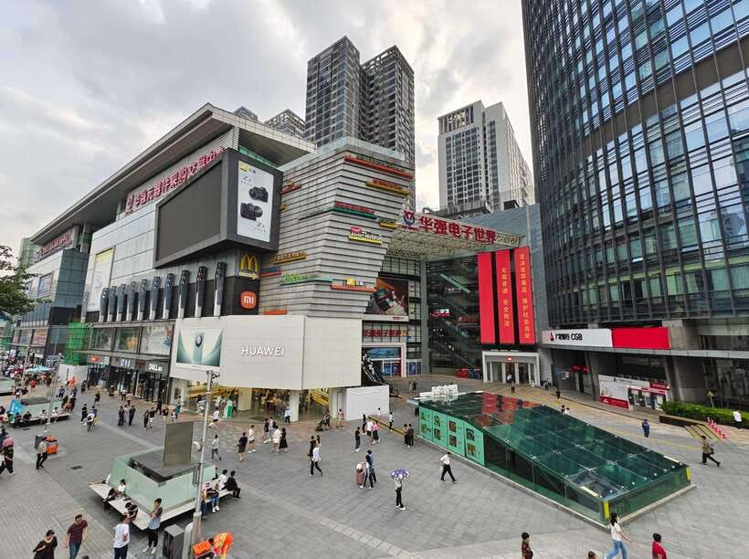Huaqiangbei Insider Tour: Explore Shenzhen’s Tech Wonderland - A snack break that gives the tour some balance